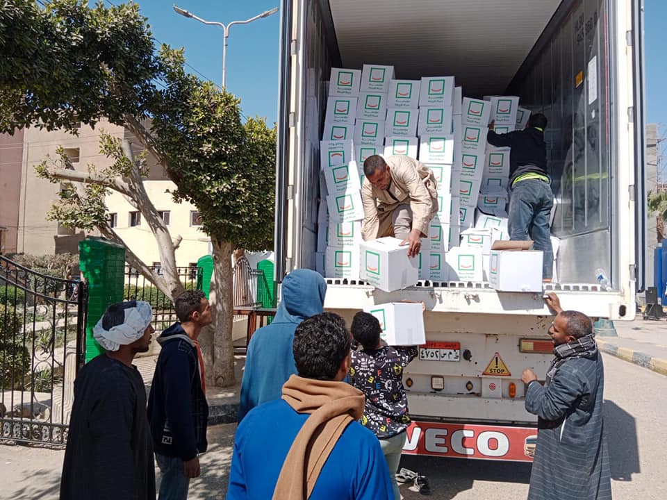 استمرار قوافل”وصل الخير”ضمن حملة المليون كرتونة تنفيذا لتوجيهات السيسي