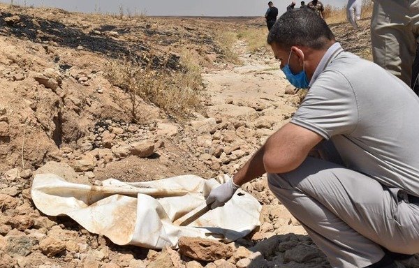 العثور على 143 جثة في مقبرة جماعية في الموصل