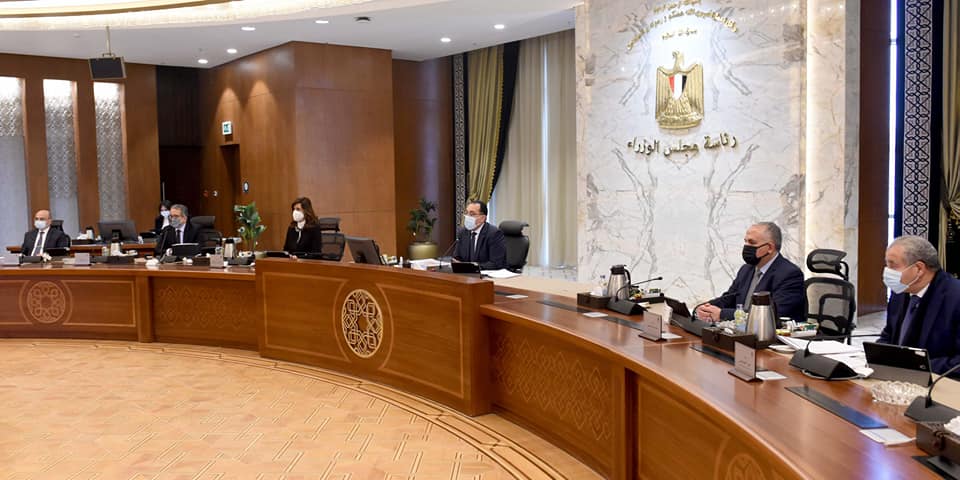 بالصور.. خلال اجتماع مجلس الوزراء .. مدبولي يحذر من التلاعب بالأسعار أو استغلال الظروف لأغراض ومصالح شخصية