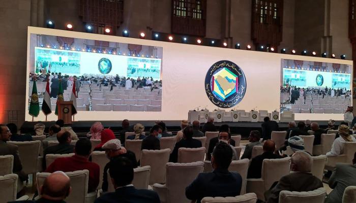 الخليج : مشاورات الرياض محاولة جديدة وجديّة لإنقاذ اليمن