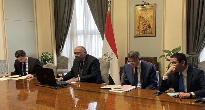 بالصور .. شكري يبحث مع رئيس الدورة الحالية لمؤتمر المناخ جهود إعداد المؤتمر الذي تستضيفه مصر