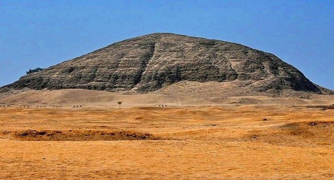 ناشيونال جيوجرافيك تصور فيلمًا وثائقيًا عن هرم هوارة بالفيوم