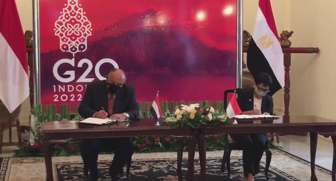 بالصور .. شكري يوقع مذكرة تفاهم مع نظيرته الإندونيسية حول إنشاء اللجنة المشتركة