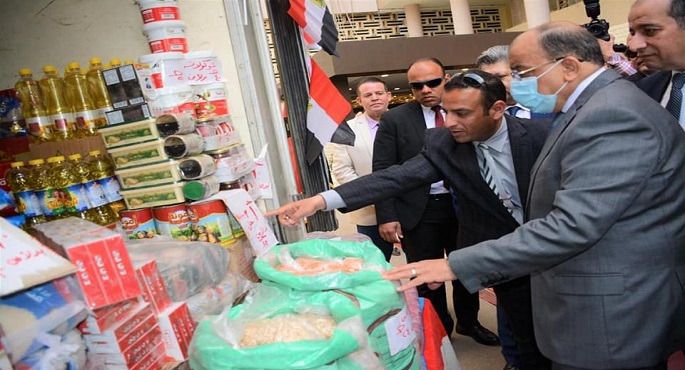 بالصور.. وزير التنمية المحلية يطلق مبادرة “سند الخير” لتوفير السلع الغذائية بأسعار مخفضة بمناسبة شهر رمضان