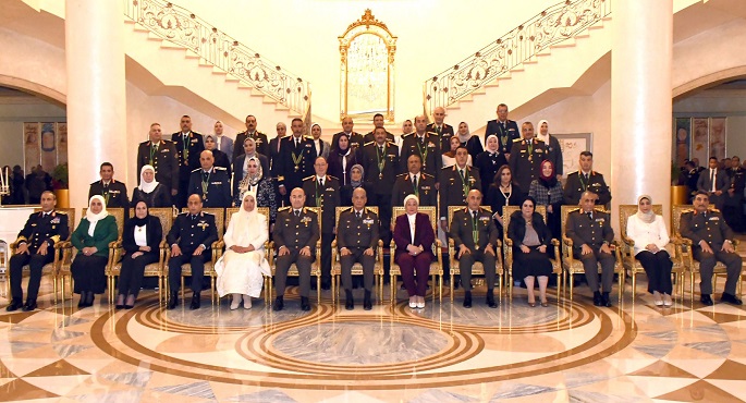 بالفيديو والصور.. وزير الدفاع يكرم قادة القوات المسلحة المحالين للتقاعد