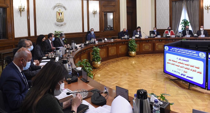 بالصور.. رئيس الوزراء يترأس اجتماع اللجنة العليا المعنية بالتحضير لاستضافة مصر للدورة الـ27 لمؤتمر تغير المناخ