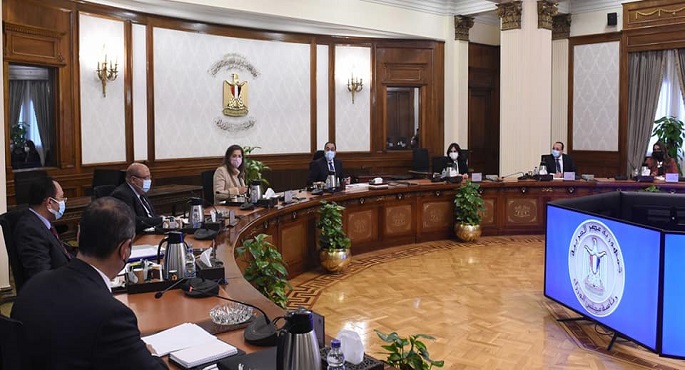 بالصور .. مدبولي يتابع جهود “صندوق مصر السيادي” وجذبه استثمارات بقيمة ملياري دولار كمرحلة أولى