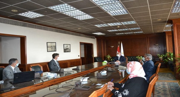 بالصور .. خلال استقباله ممثل الأمم المتحدة الإنمائي .. وزير الري : مصر تولي أهمية كبيرة لإستضافة مؤتمر المناخ القادم COP27