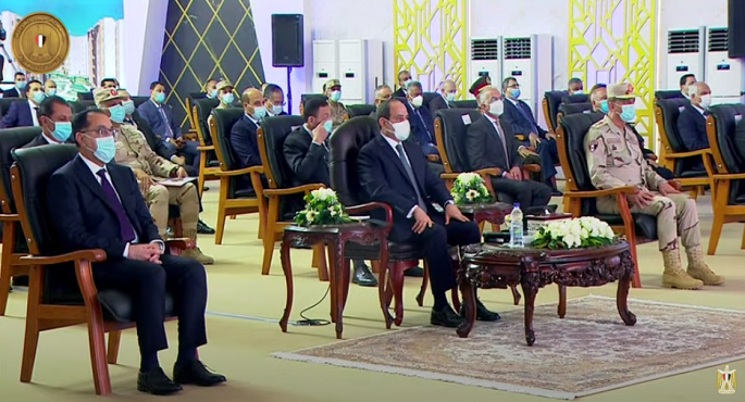 السيسي يشهد افتتاح عدد من المشروعات القومية بقطاعي الإسكان والطرق