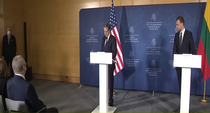 وزير الخارجية الأمريكي يؤكد التزام الولايات المتحدة بالدفاع عن كل شبر من أراضي حلف الـ”ناتو”