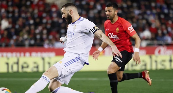 بنزيما يقود ريال مدريد لهزيمة مايوركا بثلاثية