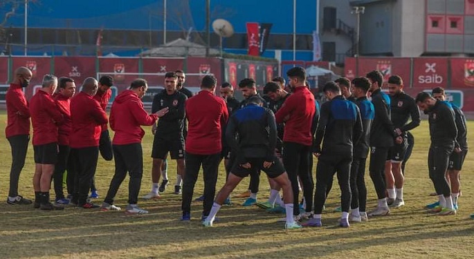 قائمة الأهلي لمواجهة بيراميدز.. عودة أيمن أشرف وياسر إبراهيم