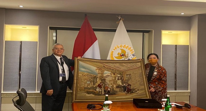 بالصور.. رئيس مجلس النواب يستعرض مع نظيرته الإندونيسية جهود مصر فى نشر الإسلام الوسطي