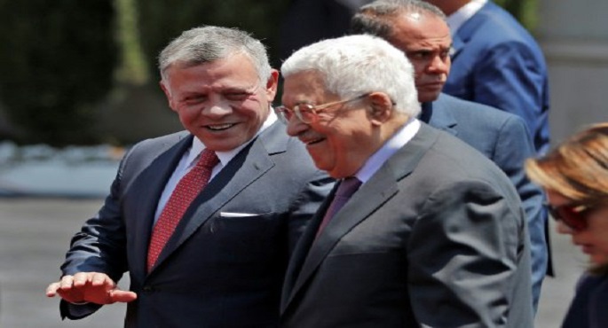 ملك الأردن للرئيس الفلسطيني: ضرورة منع استغلال الصراع الحالى لفرض تغييرات على الضفة وغزة