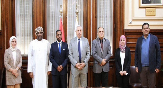 القصير يبحث مع رئيس الحجر الزراعي العماني زيادة التبادل التجاري
