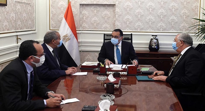 بالصور .. رئيس الوزراء يتابع إجراءات تيسير عملية توريد القمح المحلي ويوجه بسرعة صرف المقابل المالي للتوريد