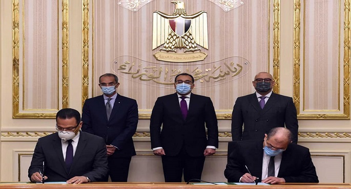 مدبولي يشهد توقيع بروتوكول تعاون بين وزارتي الاتصالات والإسكان بشأن تنفيذ مشروعات ومبادرات التحول الرقمي