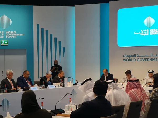 بالصور..وزير المالية يلتقي مع مدير عام صندوق النقد الدولي بالقمة العالمية للحكومات بدبي