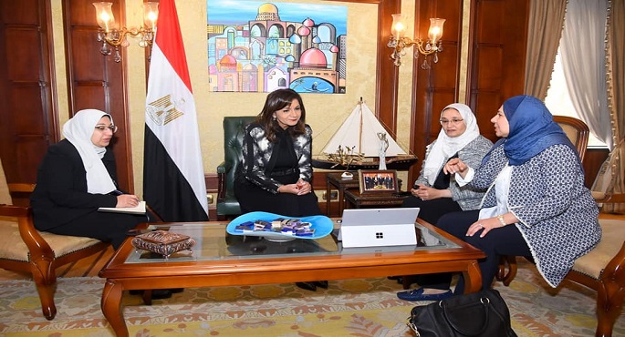 وزيرة الهجرة تبحث إطلاق المرحلة الثانية من “اتكلم عربي”