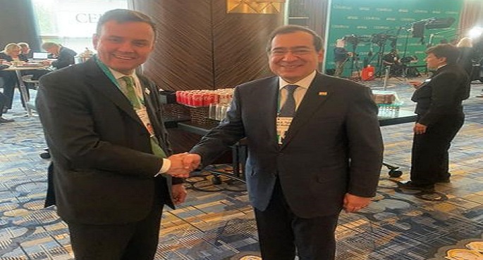 بالصور..جلستا مباحثات للملا مع وزيرة الطاقة الأمريكية ومستشار أمن الطاقة بالخارجية الأمريكية