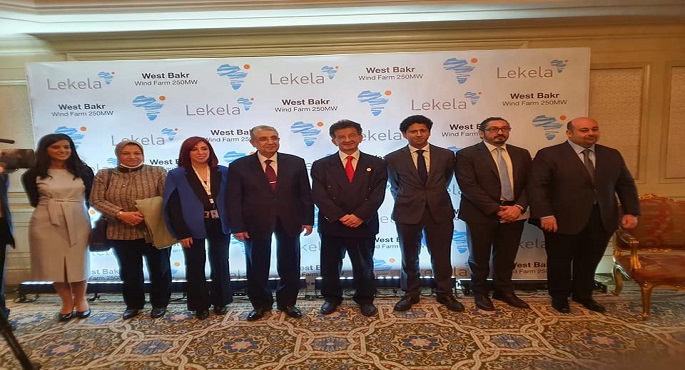 وزير الكهرباء يشارك فى احتفالية بدء تشغيل مشروع محطة توليد الكهرباء من طاقة الرياح بجبل الزيت