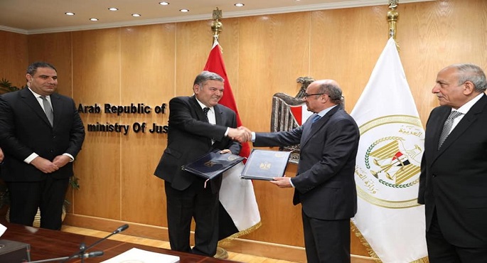 وزيرا العدل وقطاع الأعمال يشهدان توقيع بروتوكول تعاون لتدريب أعضاء الإدارات القانونية