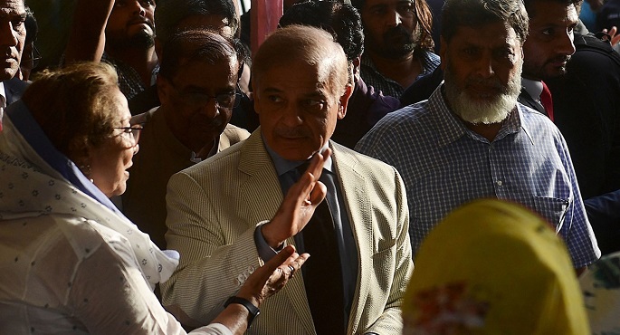 الحكومة الباكستانية الجديدة تؤدي اليمين الدستورية