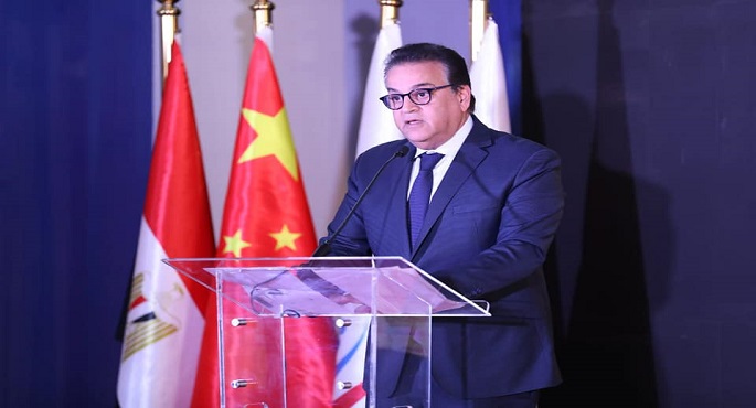 بالصور .. خالد عبد الغفار يدشن الأعمال الإنشائية لمجمع التبريد اللوجيستي وحفظ اللقاحات والأمصال بمجمع فاكسيرا