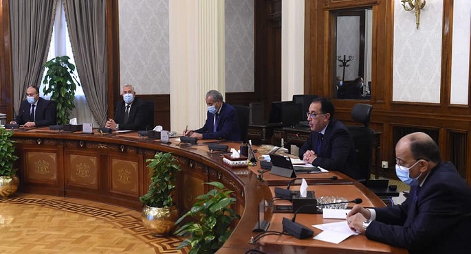 بالصور.. رئيس الوزراء يترأس اجتماع مجلس المحافظين