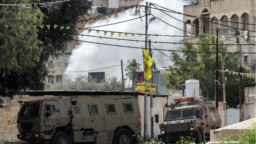 نفير عام في مخيم جنين تحسبا لاقتحام قوات الاحتلال .. وقتيل إسرائيلي في عسقلان