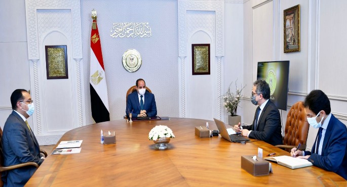 الرئيس السيسي يتابع موقف حركة السياحة الوافدة إلى مصر ومقترحات تنفيذها