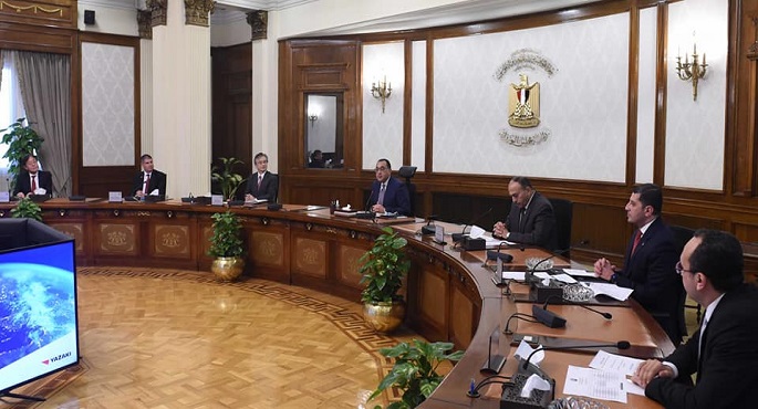 بالصور.. رئيس الوزراء يستقبل وفد شركة “يازاكي” اليابانية لتصنيع مكونات السيارات