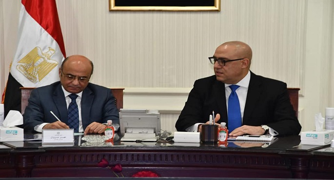 بالصور.. وزيرا الإسكان والعدل ومسؤلو البنك المركزي يبحثون تيسير إجراءات التمويل العقاري
