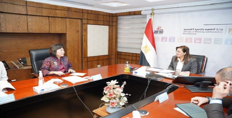 بالصور .. السعيد تستقبل مديرة سياسات التنمية والشراكات بالبنك الدولي لمناقشة  استضافة مصر COP27