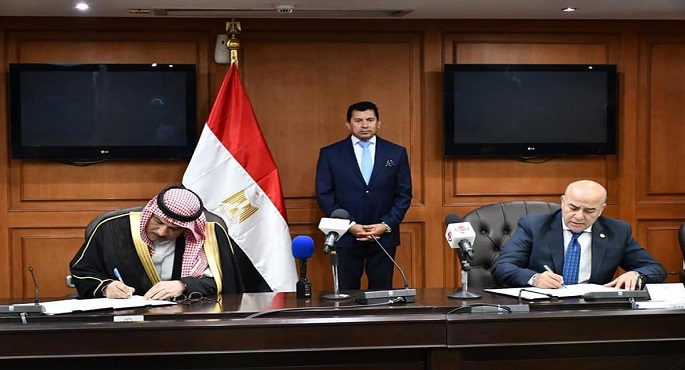 بالصور.. وزير الشباب والرياضة يشهد توقيع بروتوكول تعاون مع مجلس القبائل والعائلات المصرية