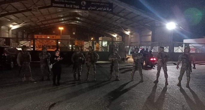 إطلاق نار وتعزيزات للجيش .. توتر كبير في شمال لبنان بعد غرق مركب مهاجرين