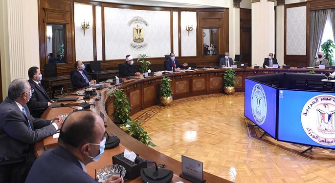 بالصور.. رئيس الوزراء يترأس الاجتماع الرابع للجنة مواجهة تأثير الأزمة العالمية الراهنة على السلع الاستراتيجية
