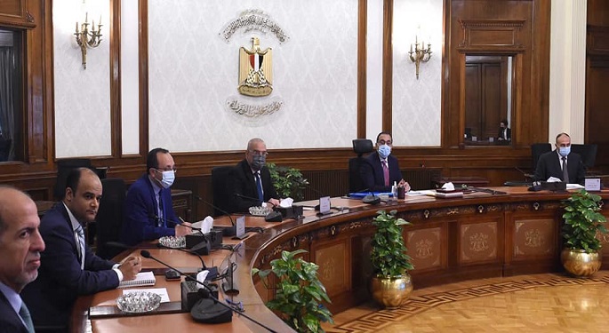 بالصور.. رئيس الوزراء يستعرض مقترحا لتطوير المنطقة الغربية بمدينة العلمين الجديدة