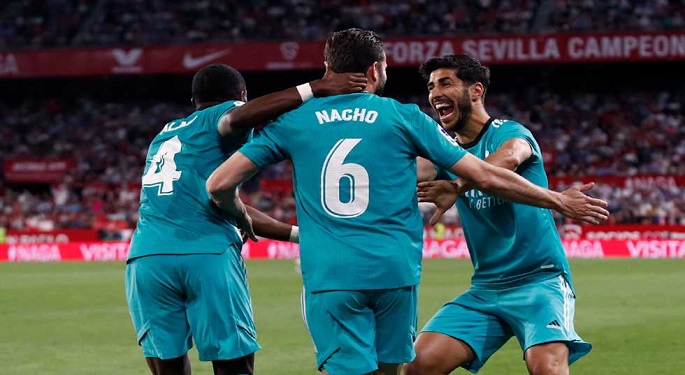 ريال مدريد يحول تأخره بهدفين إلى فوز قاتل بثلاثية على إشبيلية بالدوري الإسباني