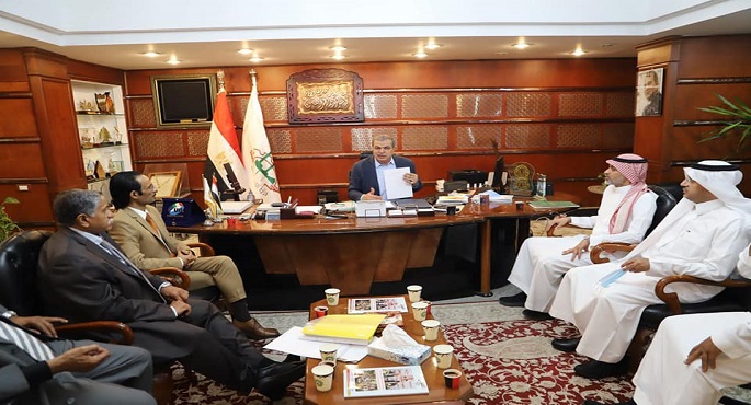 بالصور.. سعفان يبحث مع القنصل السعودي وشركات نقل الحجاج التنسيق لسفر العمالة المصرية لموسم الحج