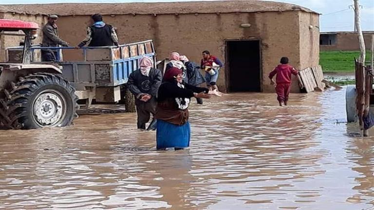 مياه الأمطار والفيضانات تجتاح سوريا