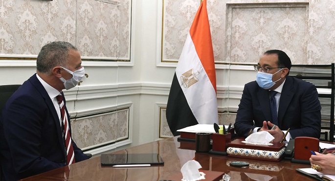 رئيس الوزراء يستعرض مع المستثمر الصناعي أحمد السويدي الفرص الاستثمارية في قطاع الصناعة