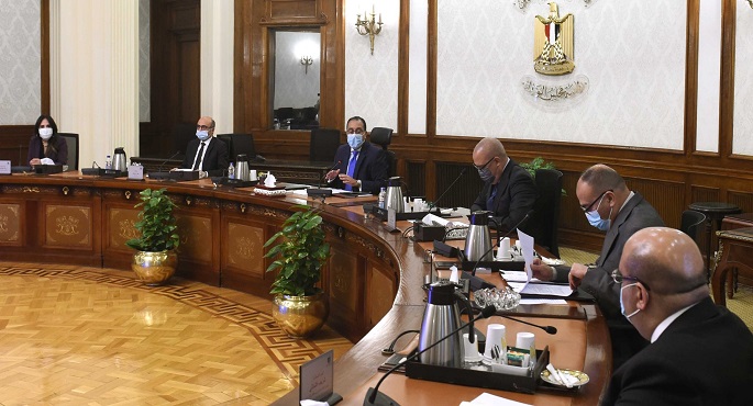 بالصور.. رئيس الوزراء يعقد اجتماعاً لبحث إجراءات تنظيم قطاع التطوير العقاري في مصر