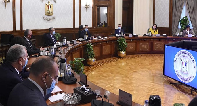 بالصور.. رئيس الوزراء يستعرض مقترح خطة المساهمات الوطنية للمجلس الوطني لتغيرات المناخية