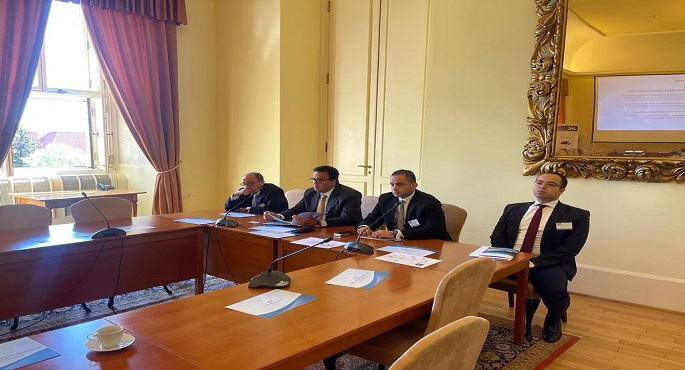 خالد عبد الغفار يلتقي عددا من صناع المستلزمات والأجهزة الطبية في التشيك
