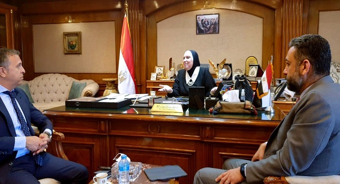 وزيرة التجارة والصناعة تبحث مع الرئيس الإقليمي لشركة بروكتر أند جامبل خطط الشركة التوسعية في السوق المصري وزيادة معدلات التصدير