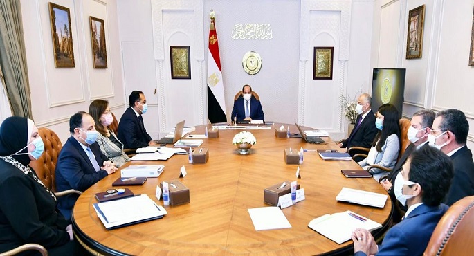 خلال اجتماعه بالمجموعة الاقتصادية .. الرئيس السيسي يوجه بتشكيل مجموعة عمل لمتابعة منظومة الاستيراد وتلبية احتياجات عملية الإنتاج