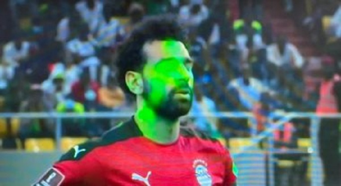 فيفا يعاقب السنغال بغرامة ومباراة دون جماهير بعد أحداث مباراة مصر بتصفات المونديال