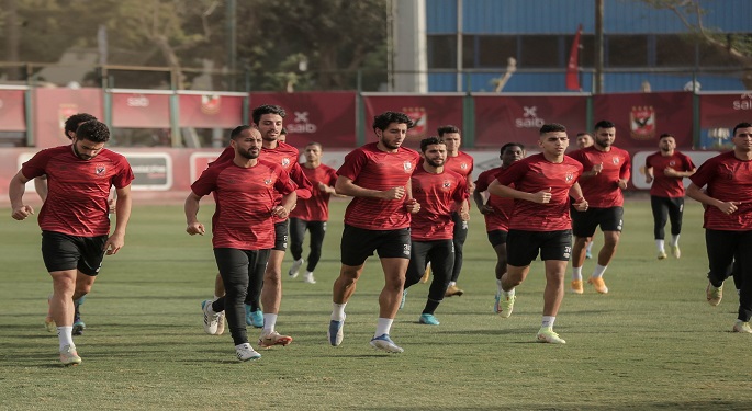 معسكر مغلق للأهلي استعدادا لوفاق سطيف.. والخطيب يجتمع بالفريق ولجنة التخطيط