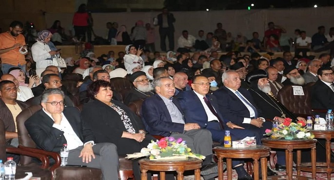 بالصور..وزيرا الثقافة والسياحة يطلقان فعاليات الدورة الأولى من مهرجان تل بسطا للموسيقى والغناء